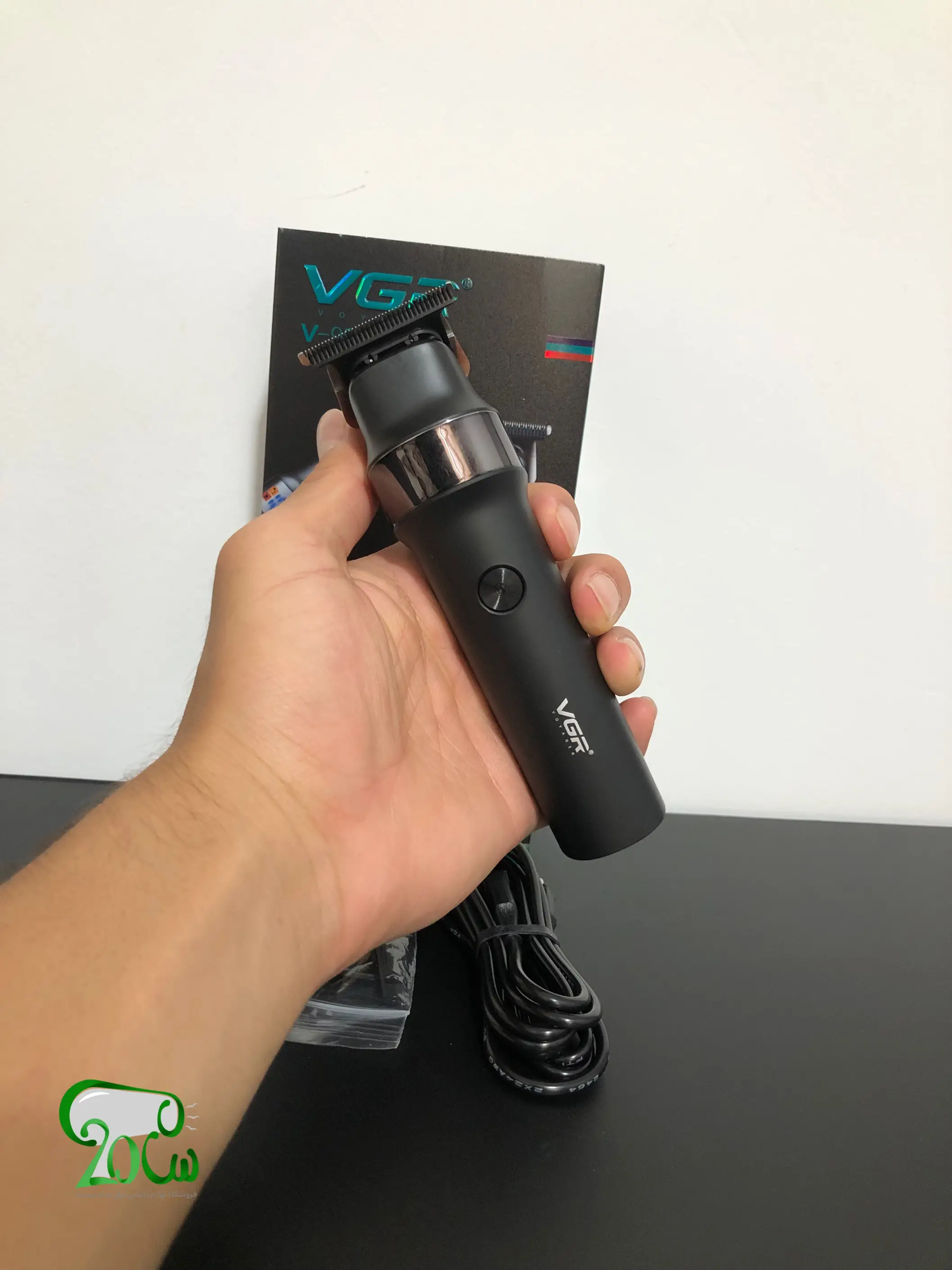 ماشین اصلاح وی جی ار مدل VGR V-987